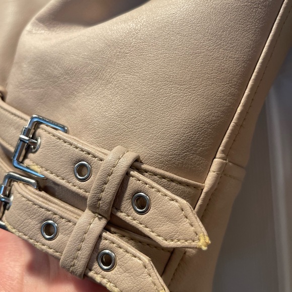 Abercrombie and Fitch Women's Vegan Leather Moto Jacket - Picture 5 of 8